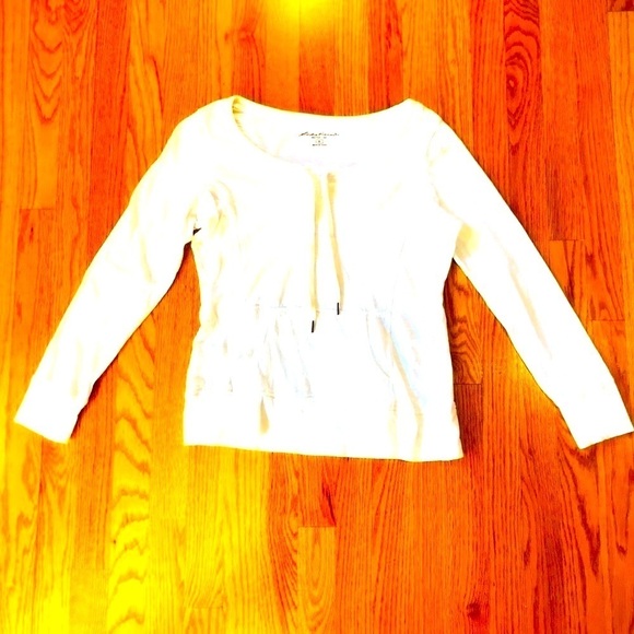 Eddie Bauer Long Sleeve & Gathered Neckline Blouse - Picture 6 of 7